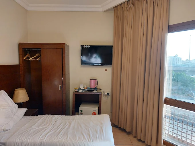 Budget 10 Nights Umrah Package